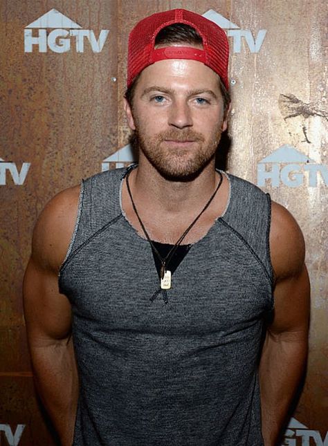 Kip Moore (@kipmooremusic) Kip Moore, Music Genius, Tv Stand, Music Artists, Music Videos, Music