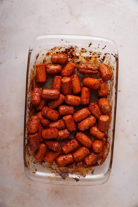 Hot dog burnt ends made in the oven - Tomatoes Tomahtos Bbq Hot Dogs In Oven, Hot Dog Burnt Ends In Oven, Brat Casserole, Oven Tomatoes, Hot Dog Burnt Ends, Hot Dog Appetizers, Baked Hot Dogs, Camp Meals, Cooking Panda