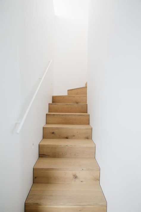 Stairs Between Walls, Stairs Between Two Walls, Rooftop Apartment, Loft Staircase, Timber Staircase, Wood Steps, Living Interior, Modern Villa, Wooden Stairs