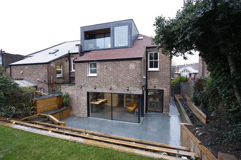 terrace roof extension | Architectural Solutions for Roof Terraces and Extensions ... Loft Dormer, Extension Veranda, Loft Conversion Bedroom, Hipped Roof, Dormer Loft Conversion, Minimal Windows, Roof Extension, Attic Conversion, House Extension Design