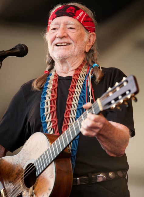 The Red Headed Stranger, Willie Nelson!!! Country Music Videos, Willie Nelson, Music Legends, Redheads, Country Music, Music Videos, Musician, Actors, Music