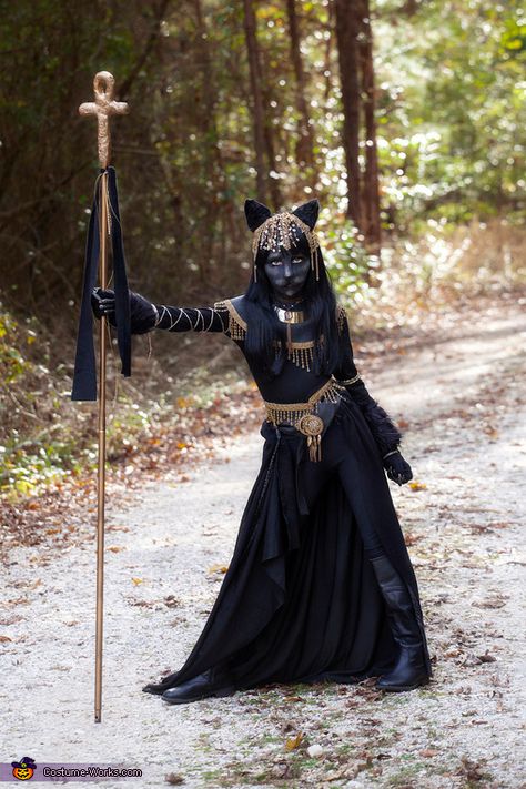 Bastet Egyptian Goddess Costume Bastet Costume, Bastet Egyptian Goddess, Egyptian Goddess Costume, Goddess Halloween Costume, Egyptian Halloween, Goddess Halloween, Bastet Goddess, Larp Ideas, Homemade Costume