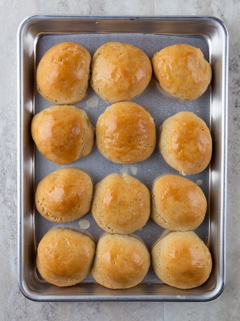 Gluten-Free Soft Rolls Baked, Golden Brown Gluten Free Bread Rolls, Quick Gluten Free Dinner, Gluten Free Yeast Rolls, Soft Dinner Rolls Recipe, Gluten Free Bread Recipe Easy, Gluten Free Dinner Rolls, Soft Dinner Rolls, Dinner Rolls Easy, Soft Rolls