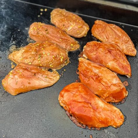 Who needs a grill when you can make delicious chicken breast on the griddle? Fire up your Blackstone Grill or Flatrock Traeger Griddle (gifted). Recipe on Sip Bite Go. Chicken On Griddle, Chicken Breast On Blackstone Griddle, Griddle Chicken, Schnitzel Recipes, Bbq Chicken Breast, Blackstone Grill, Chicken Schnitzel, Griddle Recipes, Chicken Breast Recipe