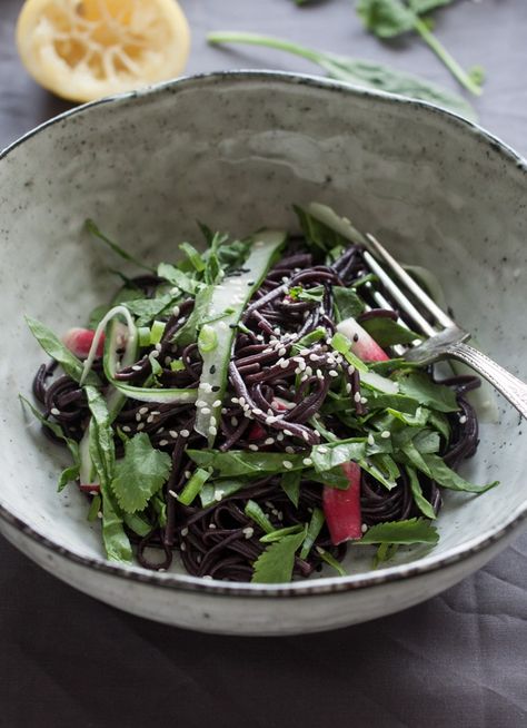 BLACK RICE NOODLE SALAD with SPINACH, RADISH, CUCUMBER & CILANTRO in a GINGER, SOY SAUCE, CITRUS, SESAME VINAIGRETTE ~~~  in order to better use this working pinterest account's tagging system, i re-titled this yummy share to more properly fit the dish's construct; "japanese noodle salad" has been changed to that which you see above. fyi: black rice has roots in the cuisines of indonesia, china, and thailand. [asian-ish] [thelittleplantation] Black Rice Noodles Recipe, Savory Vegan Meals, Black Noodles, Vegan Food Photography, Rice Noodle Recipes, Rice Noodle Salad, Dairy Free Soup, Noodle Salad Recipes, One Pot Dinners