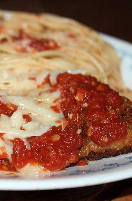 Veal Parmigiana Recipe, Veal Parmigiana, Pork Scallopini, Veal Parmesan, Mcdonald's Burger, Parmigiana Recipe, Corn Fritter, Room Mate, Veal Cutlet