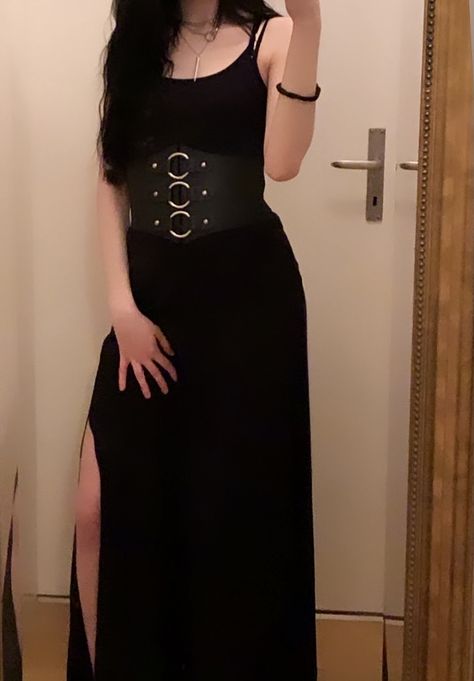 Black Dress With Corset Belt, Goth Sundress Outfit, Goth Aesthetic Outfit, Comfy Goth, Dress With Corset Belt, Mod Goth, Corset Belt Outfit, Bird Clothes, Goth Outfit Inspo