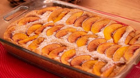 Baltimore Peach Cake Recipe, Peach Cake Recipes, German Desserts, Peach Cake, Plum Cake, Peach Slices, Fruity Desserts, Summer Rolls, Peach Recipe