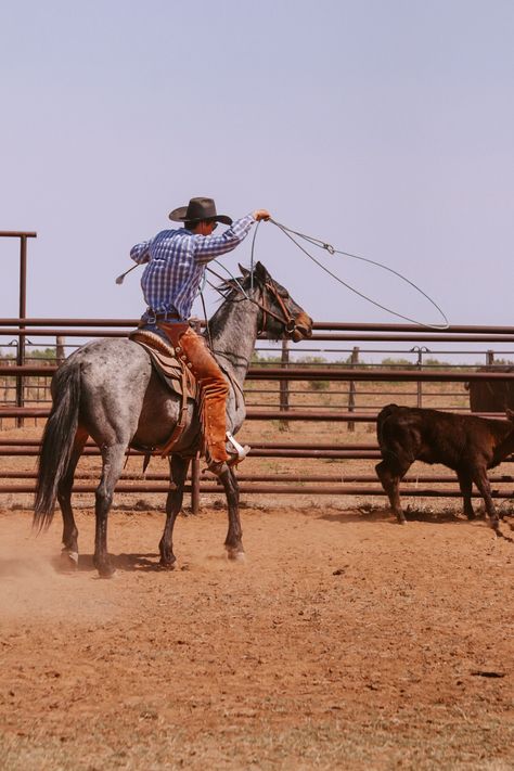 Ranch Aesthetic, Street Photography Portrait, Texas Panhandle, Western Photography, Cowboy Aesthetic, Western Romance, Country Cowboy, Alternate Universe, Cattle Ranching