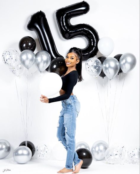 Photo Shoot Ideas 15 Birthday, Photoshoot Ideas With Dress, 15th Birthday Photoshoot, 15th Birthday Outfit, 13th Birthday Photo Shoot Ideas, 15th Birthday Outfit Ideas, 15th Birthday Photoshoot Ideas, 13 Birthday Picture Ideas, Cyc Wall