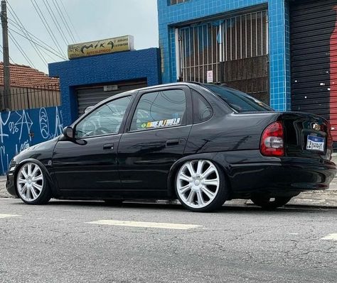 Chevrolet / GM Corsa Sedan Rebaixado preto Corsa Sedan, Corsa Wind, Corsa Classic, Classic Chevrolet, General Motors, Chevy, Audi, Suv Car, Bmw