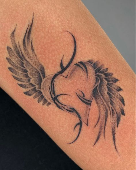 Wing Neck Tattoo, Hand Palm Tattoos, Memorial Tattoos Mom, Remember Tattoo, Arm Tattoos Black, Tattoos For Dad Memorial, Disney Sleeve Tattoos, Heart Tattoo Wrist, Rose Tattoos For Women