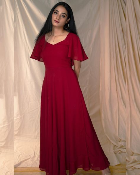 Plain Georgette Dress, Georgette Maxi Dress, Long Kurti, Long Kurti Designs, Georgette Dress, Red Maxi, Kurti Designs, Red Formal Dress, Maxi Dress