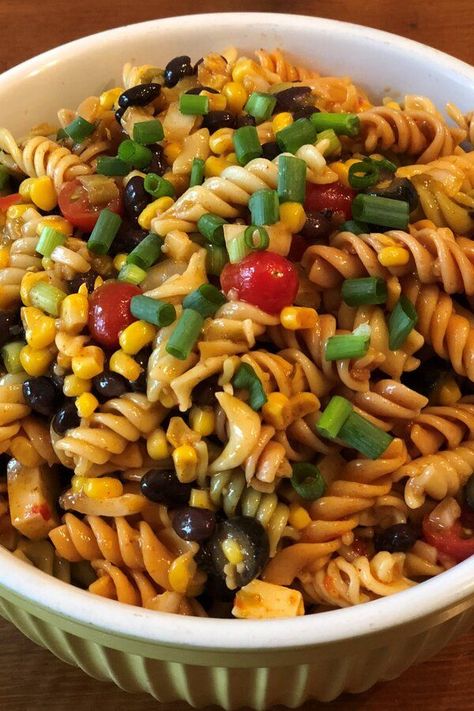 Mexican Party Food Ideas, Macaroni Pasta Salad, Mexican Pasta Salad, Vegetarian Pasta Salad, Healthy Pasta Salad Recipes, Taco Pasta Salad, Green Salad Recipes, Vegetarian Salad Recipes, Pasta Salad Dressing