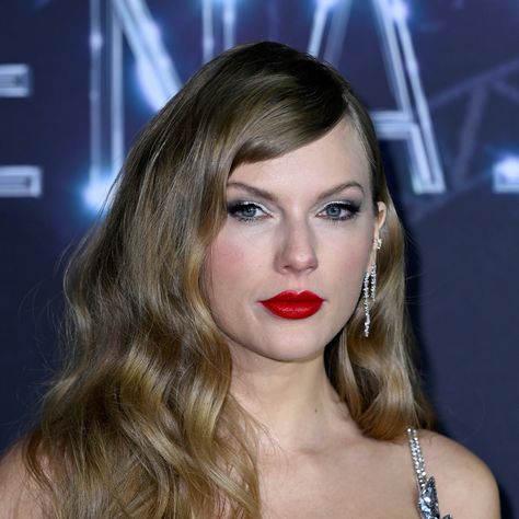 Beyoncé Concert, Taylor Swift Fotos, Hollywood Waves, Estilo Taylor Swift, Mother Is Mothering, Taylor Swift Hair, Taylor Swift Wallpaper, Long Live Taylor Swift, Miss Americana