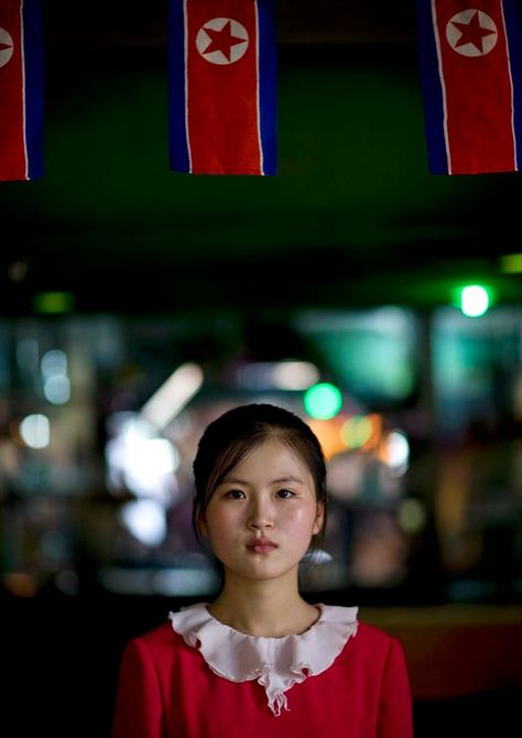 Life In North Korea, Eric Lafforgue, Korean Peninsula, North Korean, People Of The World, North Korea, Life Photo, Unique Photo, Kids Pictures