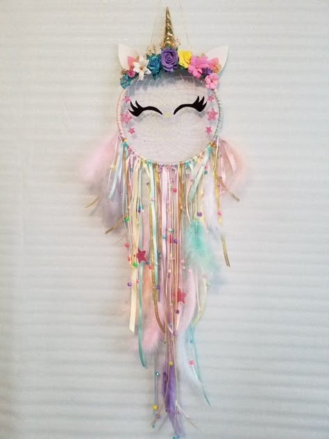 Dream Catcher Unicorn, Unicorn Dream Catcher Diy, Unicorn Dreamcatcher, Dream Catcher Wallpaper Iphone, Diy Unicorn Birthday Party, Unicorn Dream Catcher, Atrapasueños Diy, Unicorn Room Decor, Unicorn Craft