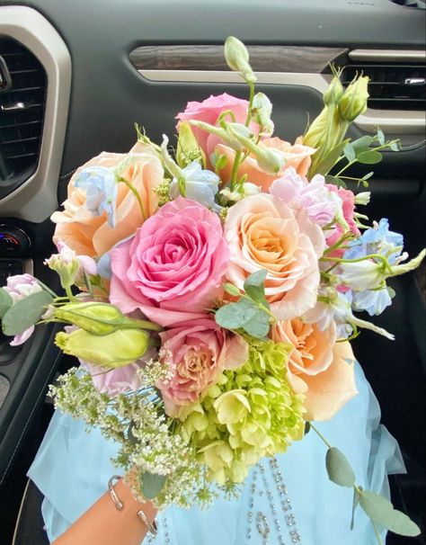 Prom Flowers Bouquet, Prom Bouquet, Boquette Flowers, Prom Flowers, Nothing But Flowers, Flower Therapy, Beautiful Bouquet Of Flowers, Beauty Standards, Bouquet Of Flowers