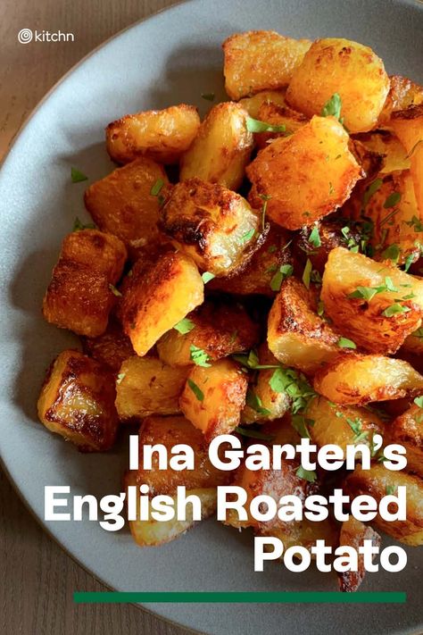 Emily’s English Roasted Potatoes, Potato Roasties Recipe, Roasties Potatoes, English Roasted Potatoes, Browned Potatoes, British Potatoes, English Potatoes, Roasted Potato Recipe, Making Roast Potatoes