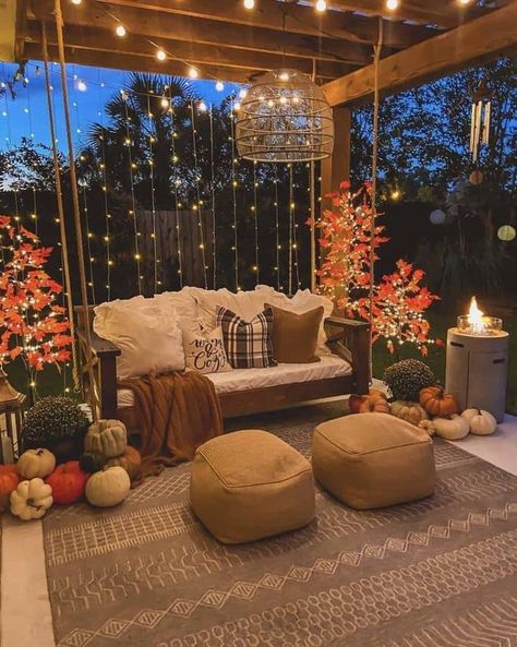 Fall Patio Decor, Fall Patio, Fall Home Decor Ideas, Fall Entryway, Decor Ideas Bedroom, Fall Living Room, Cozy Fall Decor, Home Decor Ideas Living Room, Fall Decorations Porch