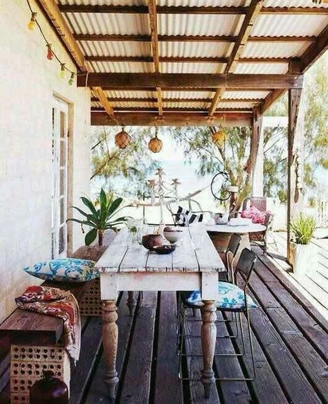 Porch Australian Beach House, Terrasse Design, Bohemian Outdoor, Surf Shack, Style Cottage, Terrace Design, Beach Cottage Style, Design Exterior, Cool Ideas