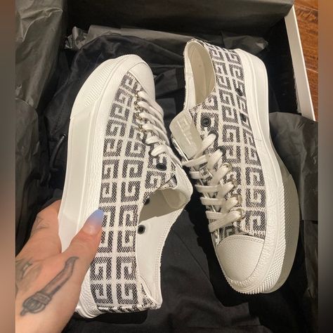 Givenchy 4G city sneaker low Givenchy Sneakers Woman, Givenchy Shoes Sneakers, Givenchy Sneakers, City Sneakers, 2024 Wishlist, Givenchy Shoes, Ankara Dress, Sneakers Outfit, Shoe Game