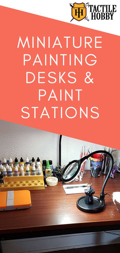 Model Painting Station, Warhammer Hobby Desk, Warhammer Painting Station, Warhammer Organization, Miniature Painting Station, Hobby Desk Work Stations, Man Cave Paintings, Tabletop Painting, Hobby Room Design