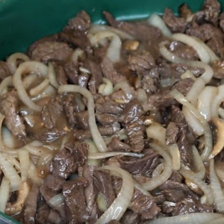 Best Chopped Steak Recipe, Chopped Steak Recipes, Chop Steak, Ono Kine Recipes, Steak Dinner Sides, Steak And Onions, Chopped Steak, Hawaiian Dishes, Hawaii Food