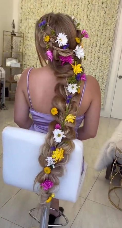 Tangled Rapunzel Hair, Rapunzel Wedding Theme, Rapunzel Wedding Dress, Rapunzel Outfit, Rapunzel Braid, Rapunzel Wedding, Tangled Wedding, Rapunzel Costume, Tangled Birthday