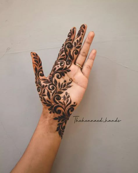 Jaipuri Mehandi Designs, Dark Mehendi Designs, Back Design Mehndi, Love Arabic, Mehndi Designs Bridal Hands, Rose Mehndi Designs, Mehndi Designs For Kids, Mehndi Design Pictures, Very Simple Mehndi Designs