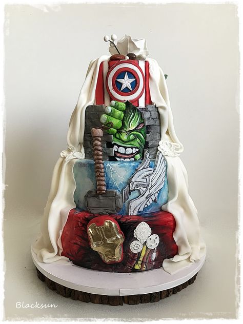 Two sided wedding cake :) by Blacksun - http://cakesdecor.com/cakes/337741-two-sided-wedding-cake Marvel Wedding Theme, Girly Birthday Cake, Avengers Wedding, Superhero Wedding Cake, Marvel Birthday Cake, Marvel Wedding, Girly Birthday Cakes, Superhero Wedding, Marvel Cake