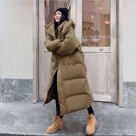 Winter Women's Down Jacket Long Over The Knee Parker Coat Thickened White Duck Down Jacket Fluffy Padded Jacket Women, Parka Coat Women, Long Winter Jacket, Mode Mantel, Winter Puffer Jackets, Snow Wear, Fluffy Jacket, Winter Trench Coat, Coats Women