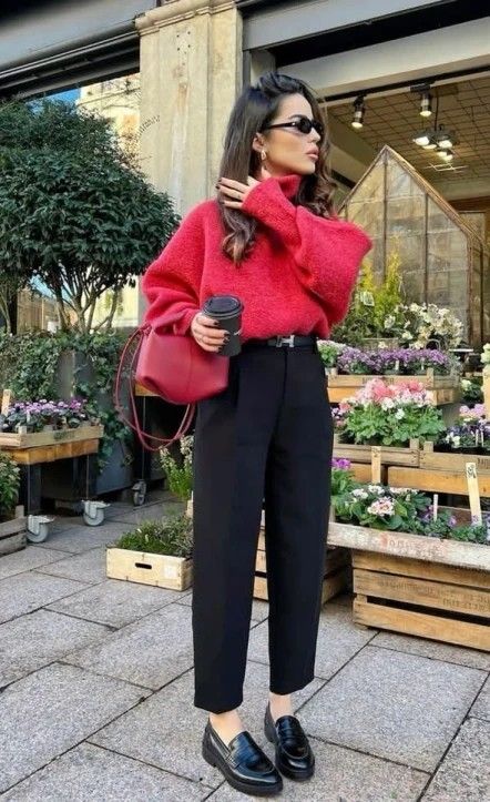 Red Sweater Outfit, Outfit Chic, Business Casual Outfits For Work, Event Outfit, Looks Street Style, Red Sweater, Fashion Mistakes, Work Outfits Women, Autumn Outfit