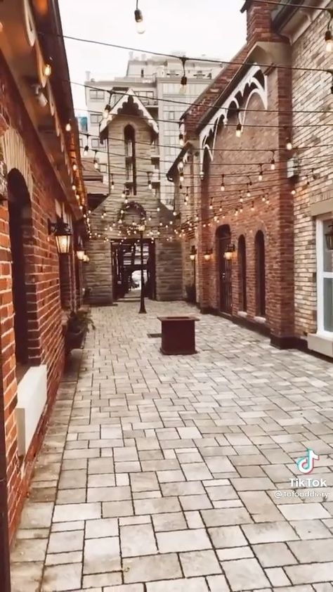 urbatoronto on Instagram: 📍village square in burlington ontario 😍 🎥: @tofooddiary #urbatoronto #burlington #ontario Small Town Ontario, Bancroft Ontario, Brantford Ontario, Peterborough Ontario, Tobermory Ontario, Village Square, Burlington Ontario, Ontario, Bar