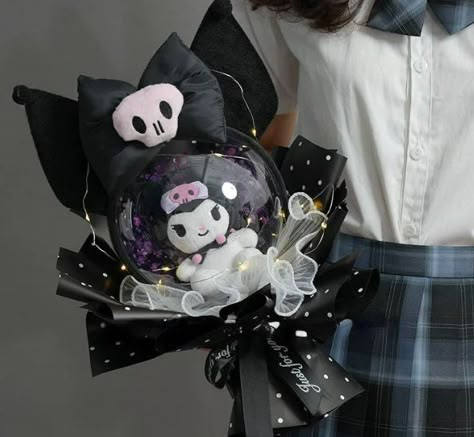 Kuromi Bouquet, Led Bouquet, Flower Hello Kitty, Kuromi Things, Plush Bouquet, Doll Bouquet, Heart Kawaii, Bouquet Christmas, Flower Led