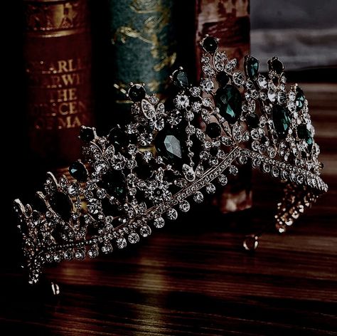 Royaltycore Aesthetic, Aesthetic Crown, Tiara, Royalty, Crown, Books