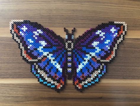 Insect Perler Beads, Perler Bead Insects, Butterfly Perler Beads, Butterfly Perler Bead Pattern, Modele Pixel Art, Hamma Beads Ideas, Pokemon Bead, Pixel Beads, Pearl Beads Pattern