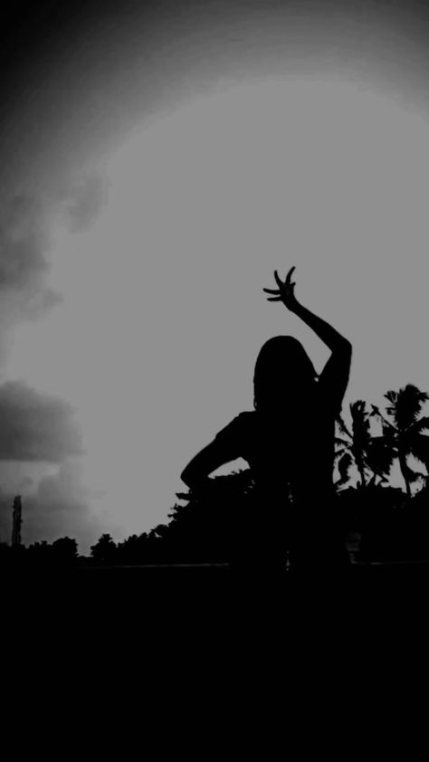 Dancing Shadow, Dance Shadow, Shadow Dancing, Shadow Dance, Indian Classical Dancer, Jubin Nautiyal, Night Shadow, Girl Shadow, Face Aesthetic