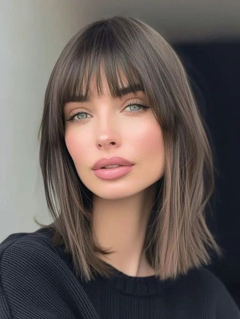 Long Bob Con Flequillo, Straight Hair With Bangs, Medium Length Wavy Hair, Straight Hair Cuts, Choppy Bob Hairstyles, Short Straight Hair, Hair With Bangs, Spring Hairstyles, Bob Haircut