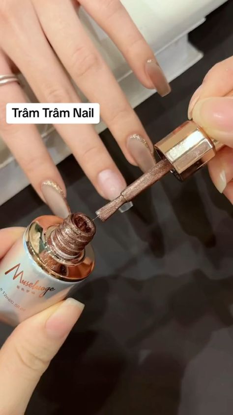 Nailart Designs For Wedding, Nail Art With Mehndi Hands, Mail Extension, Brown Acrylic Nails Design, Elegant Simple Nails, Japanese Nail Art Elegant, Square Gel Nails, Summer Nails Colors Designs, Elegant Touch Nails