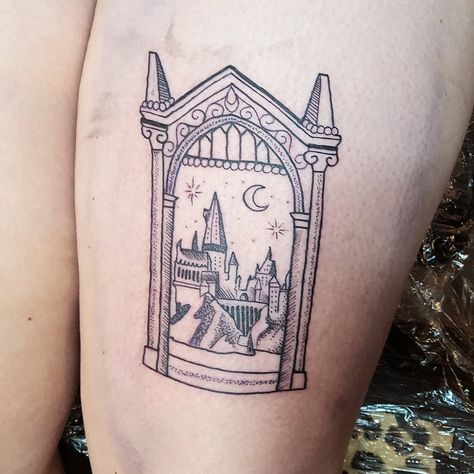 Hogwarts in the Mirror of Erised ⚡ done for Colleen today 🌙 #tattoo #tattooist #harrypotter #harrypottertattoo #hogwarts #hogwartstattoo… Hufflepuff Tattoo, Hogwarts Castle Tattoo, The Mirror Of Erised, Mirror Tattoo, Dark Mark Tattoos, Hogwarts Tattoo, Today Tattoo, Mirror Of Erised, Hp Tattoo