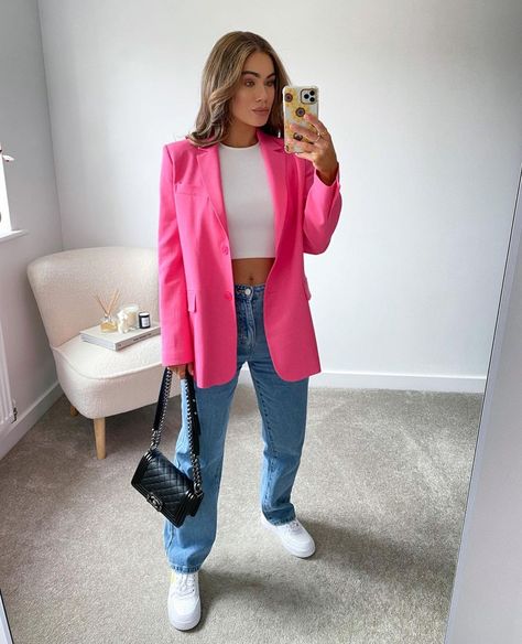 Pink Blazer Jeans, Blazer Casual Outfit, Pink Blazer Outfit, Blazer Rose, Blazer Rosa, Casual Oufits, Tout Rose, Color Blocking Outfits, Pink Blazer