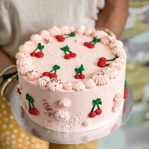 Vintage Cherry Cake Aesthetic, Cherry Decorated Cake, Cherry Cake Aesthetic, Cherry Cake Design, Cherry Birthday Cake, Half Birthday Cakes, Girly Cakes, Simple Cake Designs, Cherry Cake