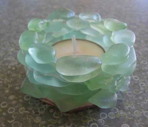 Sea Glass Tea Light | Community Post: 30 DIY Sea Glass Projects Sea Glass Candle Holder, Sea Glass Candles, Sea Glass Diy, Sea Glass Projects, Deco Marine, Sea Glass Ideas, Beach Glass Crafts, Beach Glass Art, Glass Art Projects