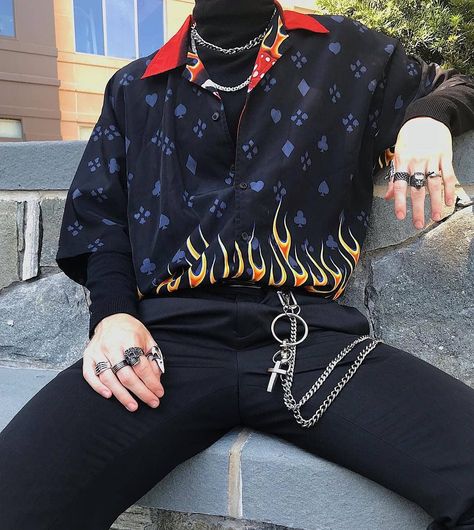 𝖕𝖎𝖓𝖙𝖊𝖗𝖊𝖘𝖙 ㅡ @jeontaesthetic Goth Outfit, Aesthetic Outfits Men, Grunge Boy, Boy Aesthetic, Tumblr Outfits, Streetwear Men Outfits, Edgy Outfits, Fashion Mode, Streetwear Outfit