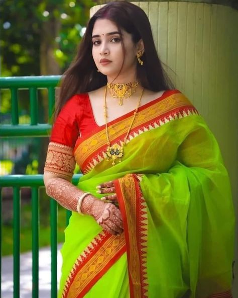 💚💚💛💛🧡🧡❤️ Indian Bridal Photos, Rashmika Mandanna, Best Pose For Photoshoot, Beautiful Dresses Short, Beautiful Dresses For Women, Indian Beauty Saree, Image Hd, Girly Photography, India