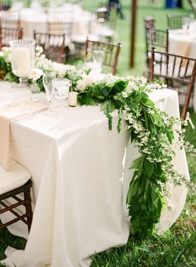 This kind of garland has a serious way to our hearts: http://www.stylemepretty.com/2014/08/28/simply-romantic-summer-backyard-wedding/ | Photography: Lauren Fair - http://www.laurenfairphotography.com/ Romantic Backyard, Summer Table Runner, Beautiful Wedding Reception, Table Garland, Green Wedding Colors, Summer Backyard, Floral Table Runner, Table Runners Wedding, Floral Garland