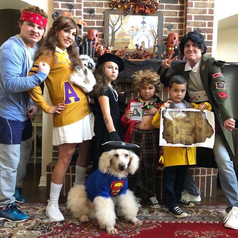 Goonies Halloween costume Goonies Family Costume, The Goonies Halloween Costume, Goonies Family Halloween Costume, Goonies Halloween Decorations, Goonies Halloween Costume, Goonies Costume, Goonies Halloween, 80s Movie Costumes, Goonies Party