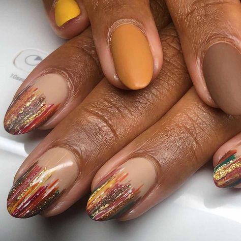 Thanksgiving Nails Ideas, Matte Nail Polish Colors, Fall Thanksgiving Nails, Thanksgiving Nail, Confetti Nails, Gold Nail Designs, Fall Manicure, Instagram Autumn, Dope Nail Designs