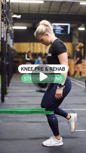 Pt For Knee Pain, Banded Knee Exercises, Best Knee Strengthening Exercises, Tight Knee Stretches, Knee Mobility Stretches, Strong Knees Workout, Quad Exercises For Bad Knees, Knee Stability Exercises, Knee Exercises For Pain